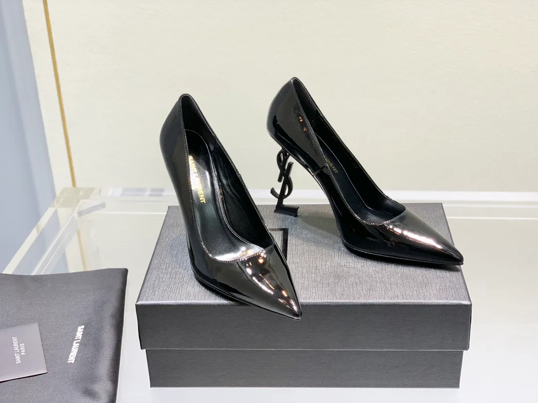 👟👟Ex-factory price 560🌈🌈 Women's Shoes Women's Clothes Women's Shoes Women's Clothes ysl Classic Letter High Heels A high-heeled item that is directly regarded as a god, elegant in capital letters! Selected imported calfskin material, crystal sheepskin lining, Italian imported cowhide sole, perfect shoe shape, fine routing, electroplated letter steel heels! Quality 35-39 (40 41 42 customized, non-refundable and non-exchangeable)